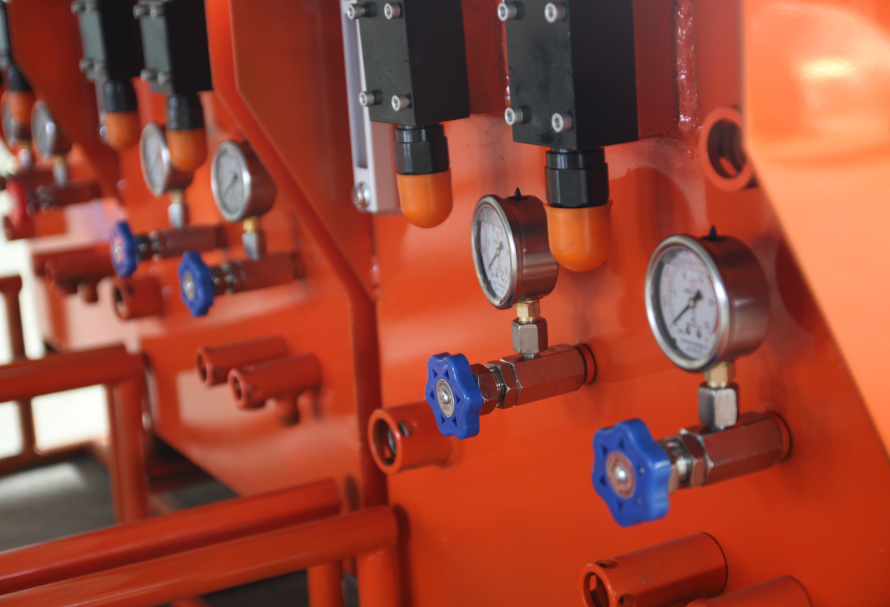 去產(chǎn)能時代，啟睿探水鉆機生產(chǎn)車間依舊忙碌