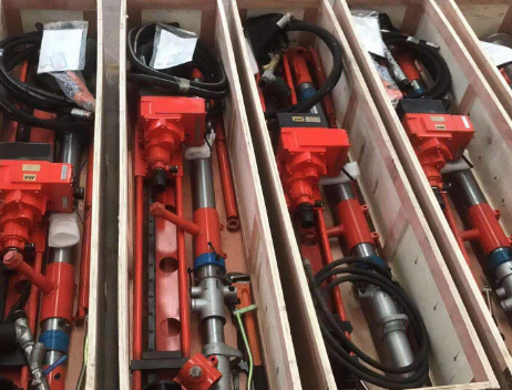 氣動(dòng)架柱式鉆機(jī)現(xiàn)貨發(fā)，輕便探水鉆機(jī)找啟睿